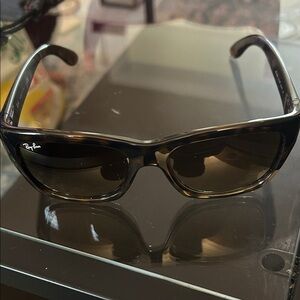 Ray-Ban Classic Brown Sunglasses